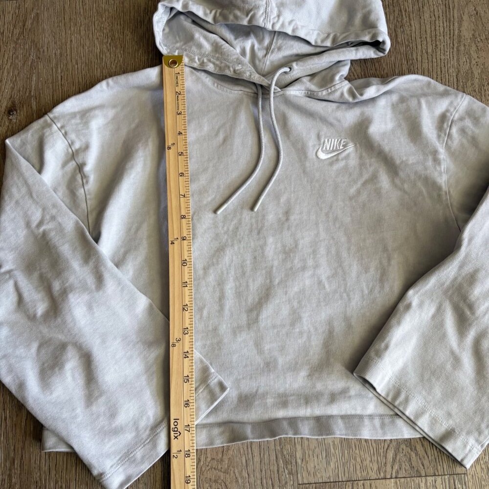 Nike Light Gray Cropped Hoodie - Picture 4 of 6
